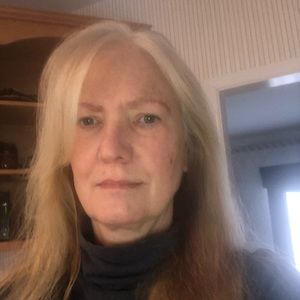 Meet your Posher, Leslie